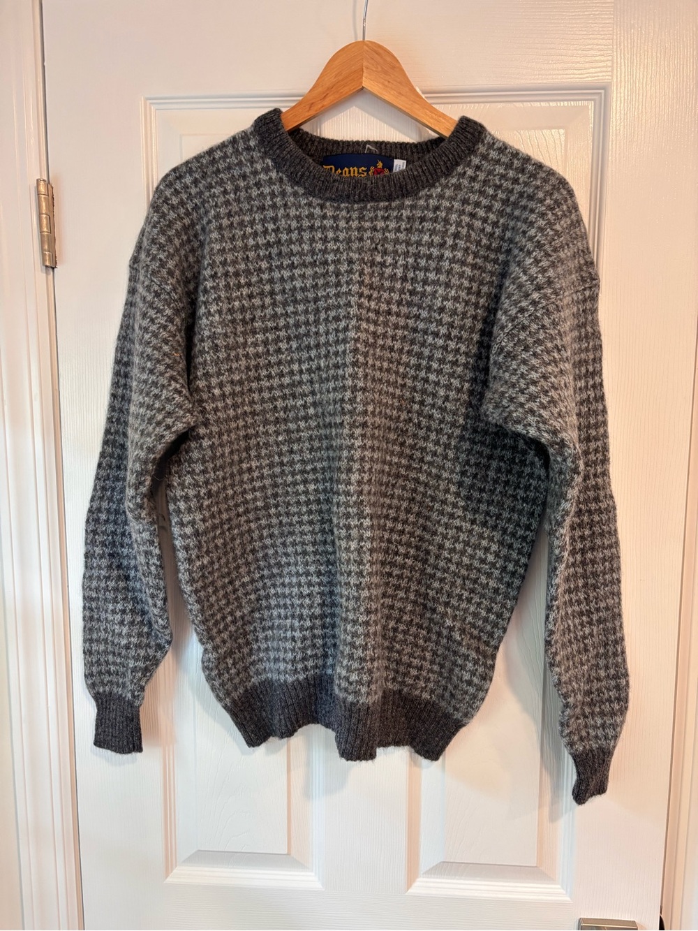 Vintage DEAN'S Of Scotland gray wool sweater size XL